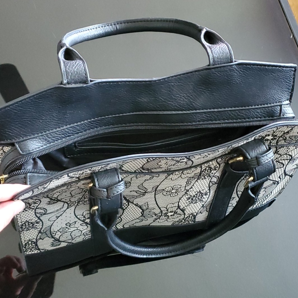 GAL Purse - Picture 2 of 3